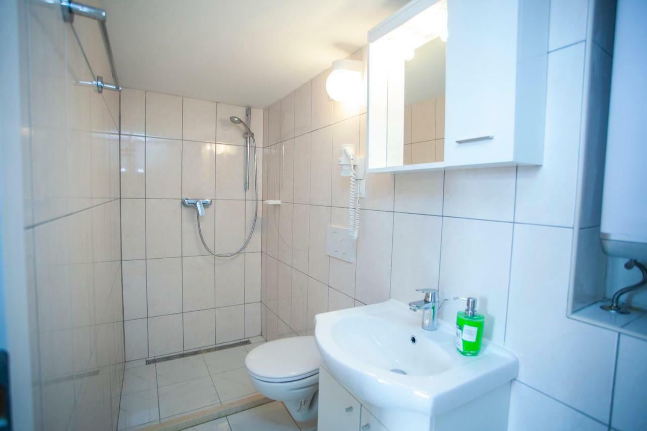 Apartments Vlado Podgora Ngoại thất bức ảnh