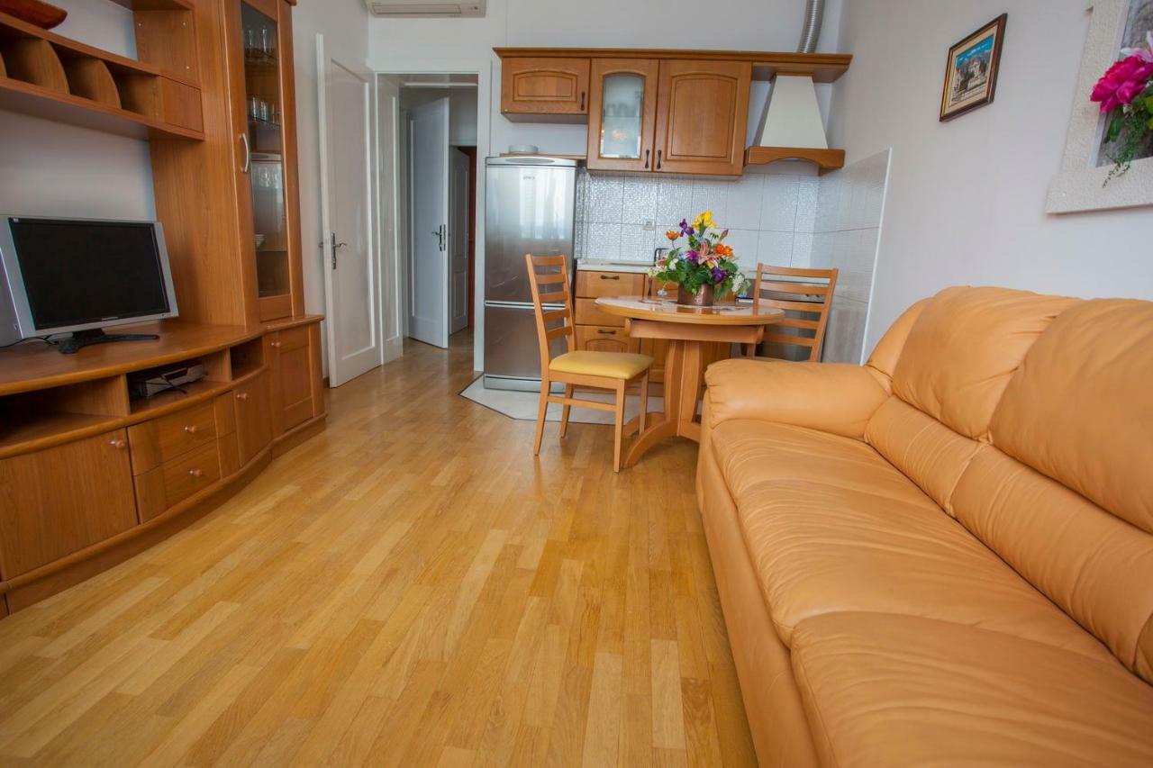 Apartments Vlado Podgora Ngoại thất bức ảnh