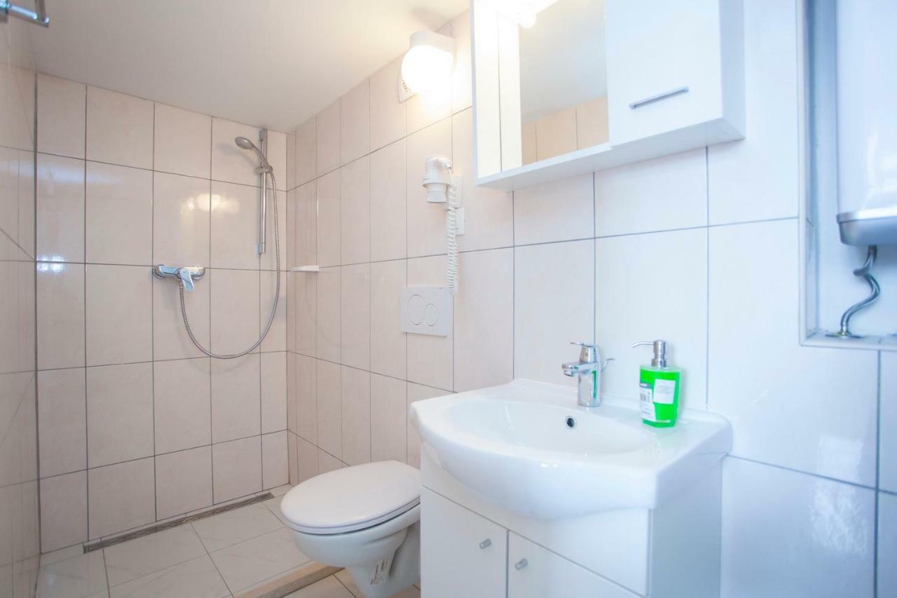 Apartments Vlado Podgora Ngoại thất bức ảnh