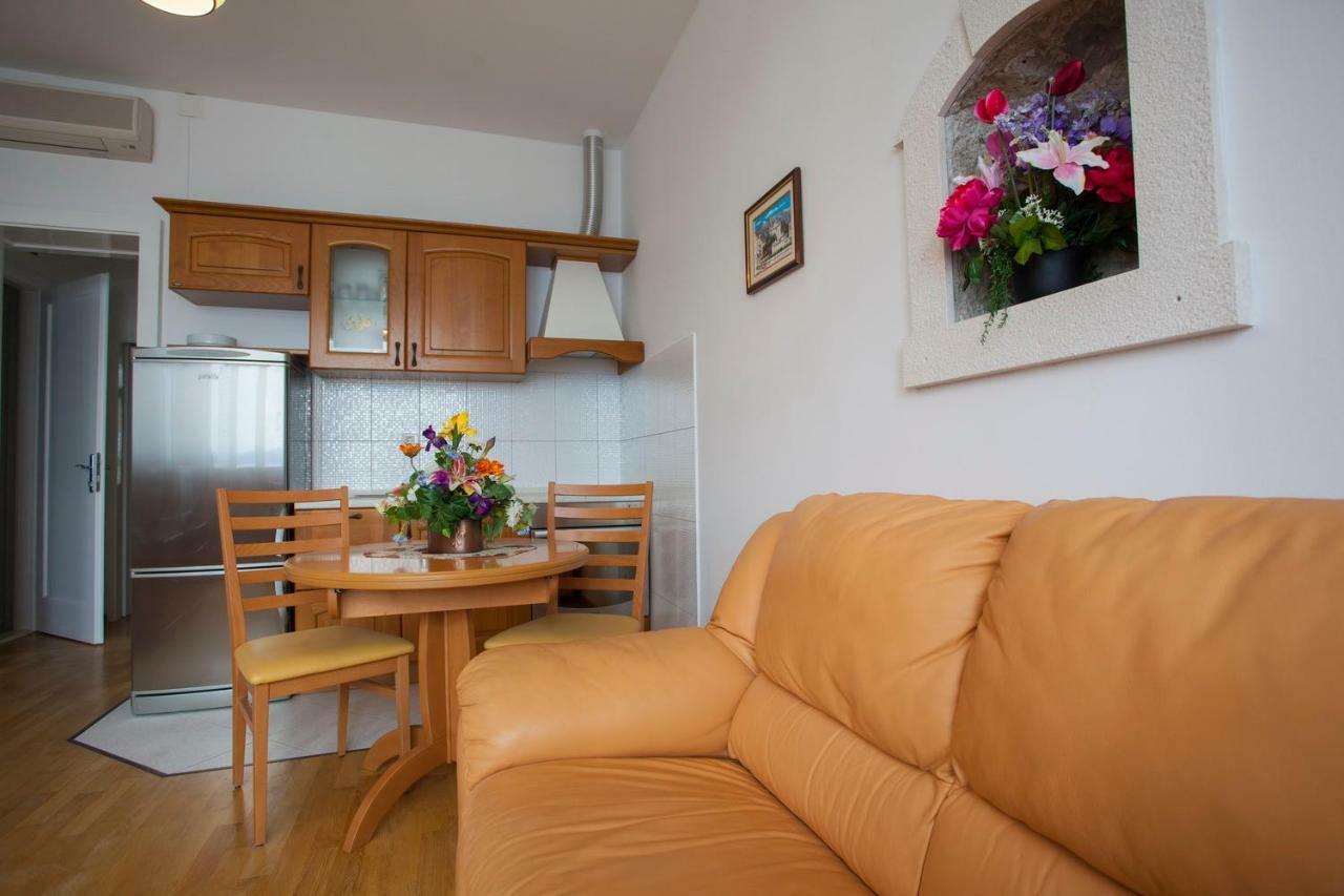 Apartments Vlado Podgora Ngoại thất bức ảnh